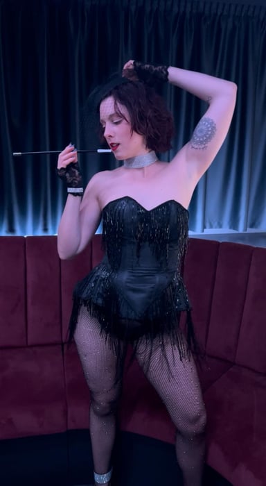 Burlesque interactive dinner-show