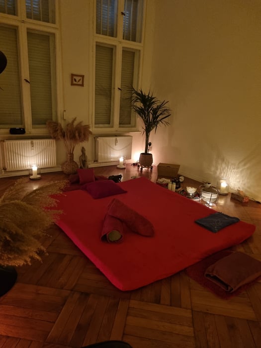 In-Person Deep Tantric Yoni or Lingam massage. by Alexia