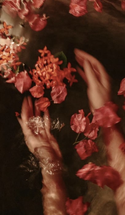 Sacred Sluts - Tempelnacht für Frauen und Yoni Menschen by SanyaAlaya