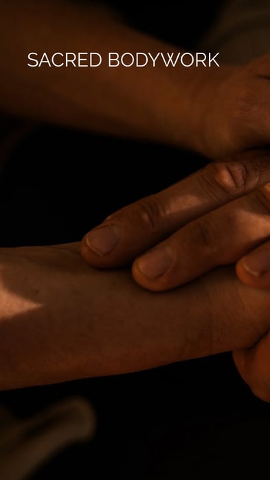 Sacred Bodywork – Heartbeat of Depth by StefanieGrohmann