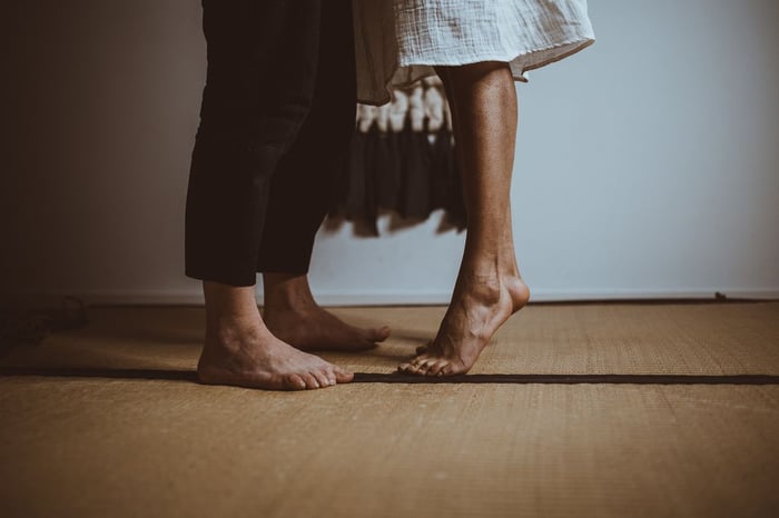 Erotic Flow – Sensual Body Handling | Full Day Workshop | Dresden by sapieha