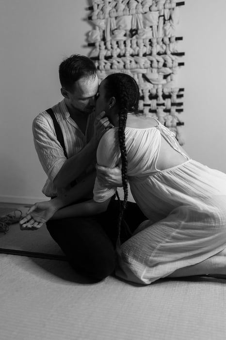 Erotic Flow – Sensual Body Handling | Full Day Workshop | Dresden by sapieha