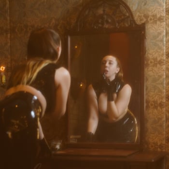 PegtressMira Author Berlin Sensuali