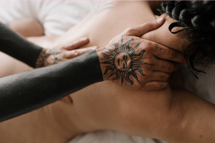 Adoration sensual massage by alexandredandelion