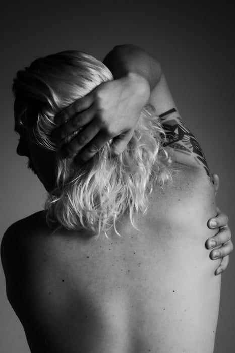 Sensual photography by Mxlin