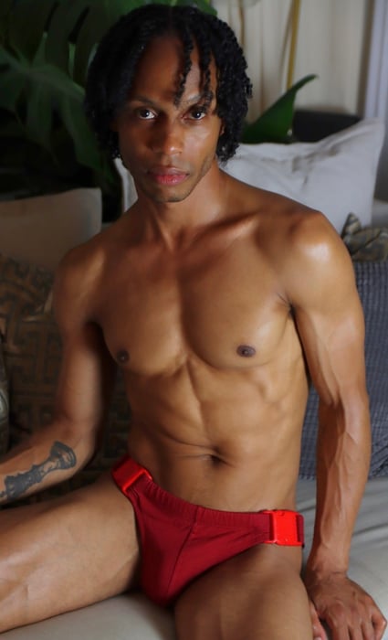 Oak the Muse: Sensual Boudoir Modeling & Content Curation by oakjourneys