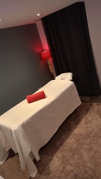 in-person session with comfortable Angel